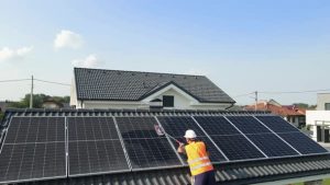 Solar Panels in Pakistan: Types, Efficiency & Buying Guide